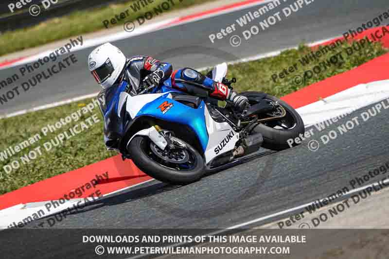 cadwell no limits trackday;cadwell park;cadwell park photographs;cadwell trackday photographs;enduro digital images;event digital images;eventdigitalimages;navarra;no limits trackdays;peter wileman photography;racing digital images;trackday digital images;trackday photos